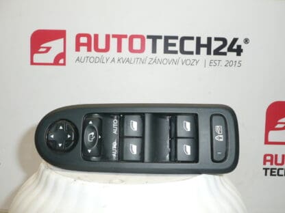 Raam- en spiegelcontroller. Citroen C3 II 96652236XT 6490AZ