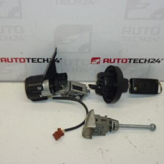 Set sloten plus een sleutel Peugeot 207 4162KF 4162NW